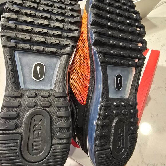 Nike Air Max 2013 Men's Size 10 'Sunset' Black Orange Athletic Shoes HF4887 873 - Picture 5 of 10